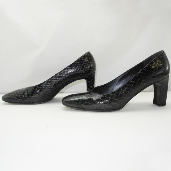 Stuart Weitzman Black Embossed Reptile Patent Leather Pumps-Women's 8.5 Narrow - Picture 2 of 7
